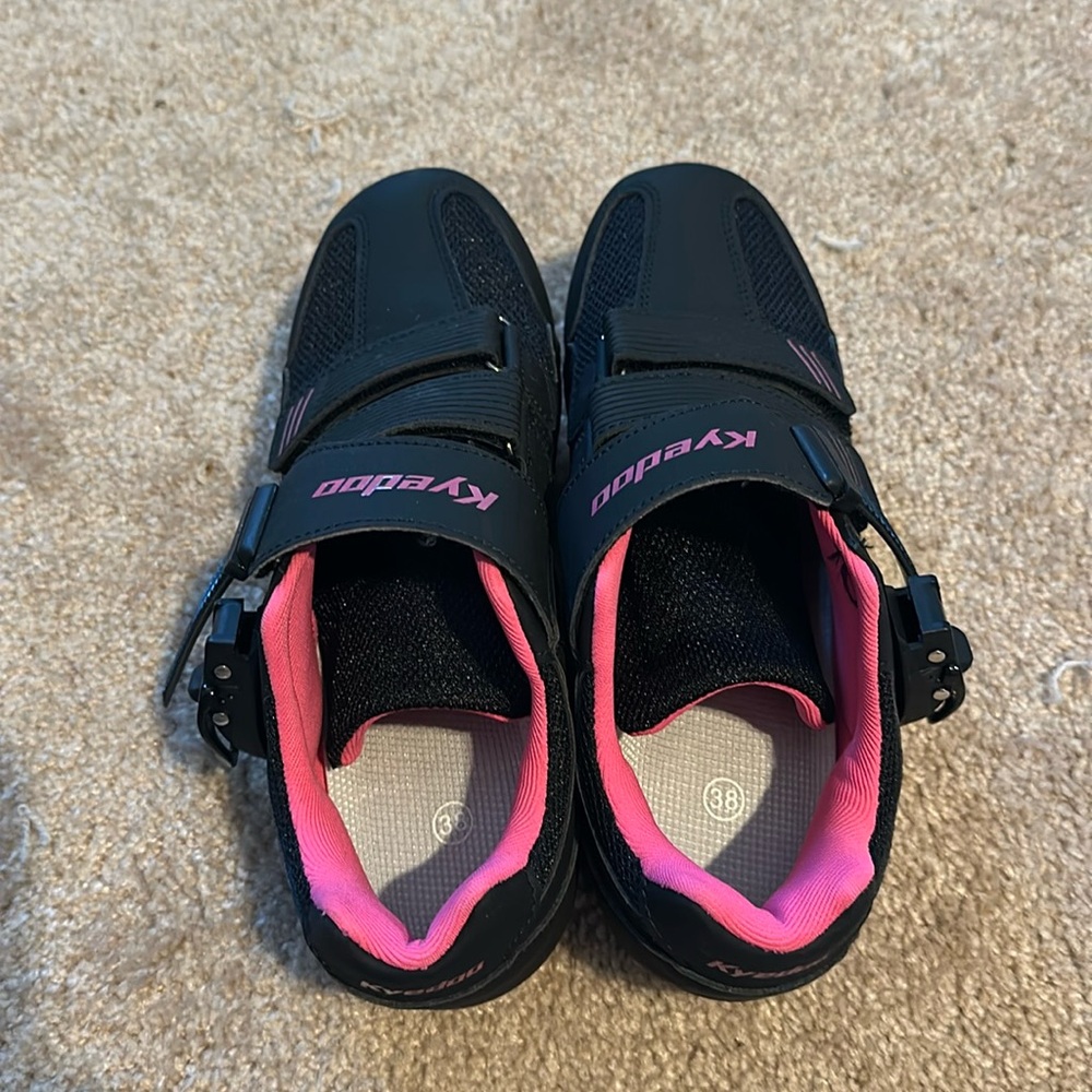Peleton compatible shoes